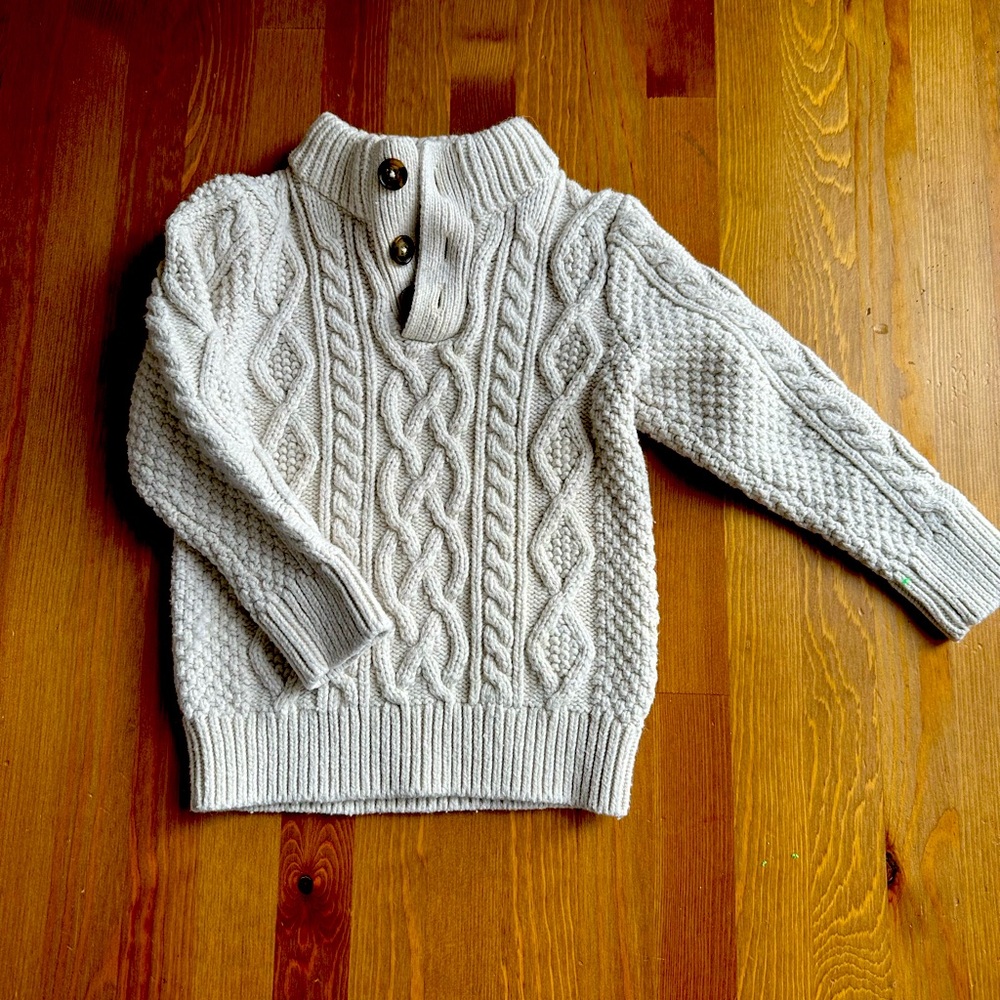 GAP- Cable Knit Sweater